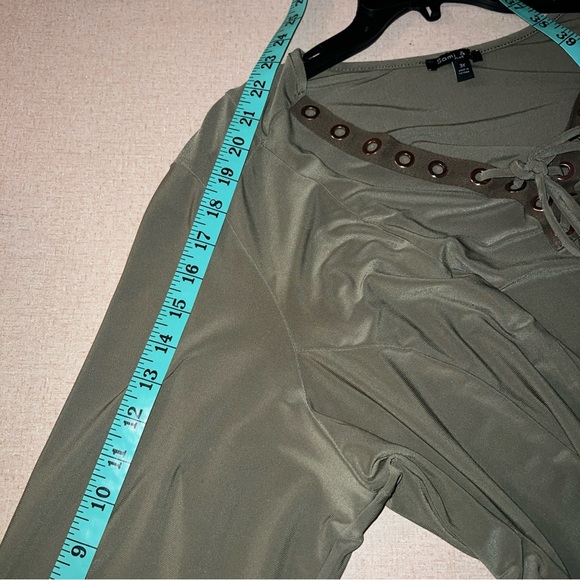 Sami and Jo Womens Green Tie V-Neck Pullover Blouse Size 3X Soft Stretch. - Picture 7 of 7